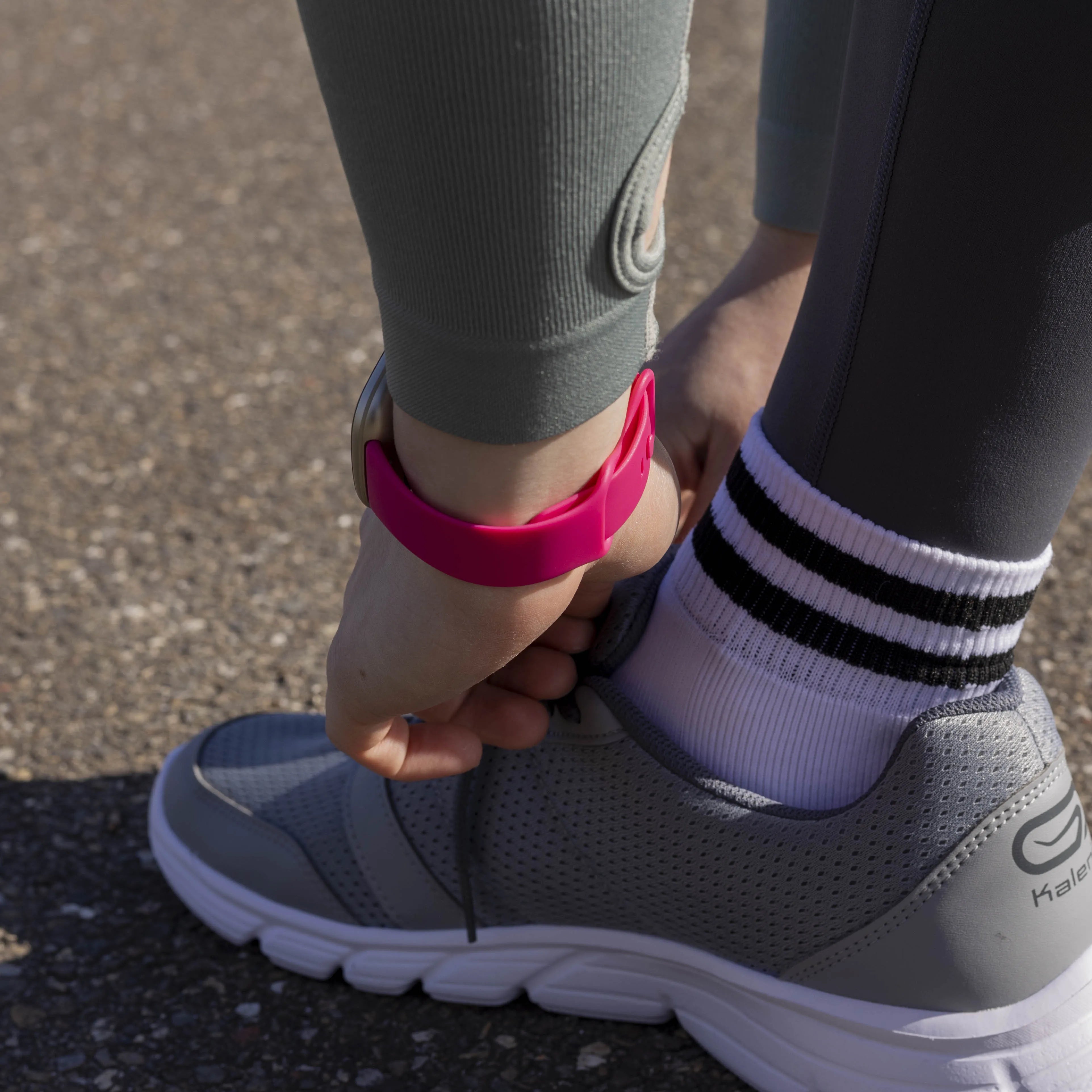 Bracelet silicone classique Fitbit Sense 2 (rose pétant)