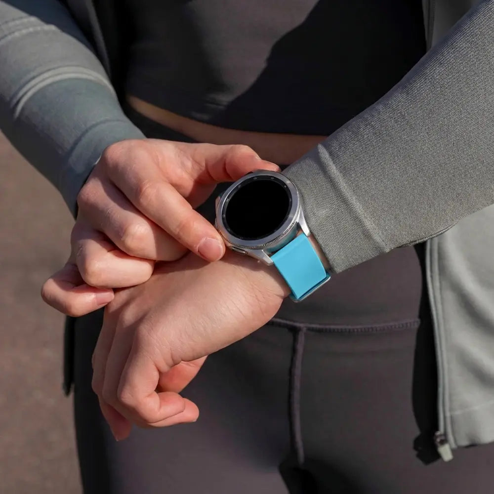 Samsung Galaxy Watch FE Sportarmband (Hellblau)