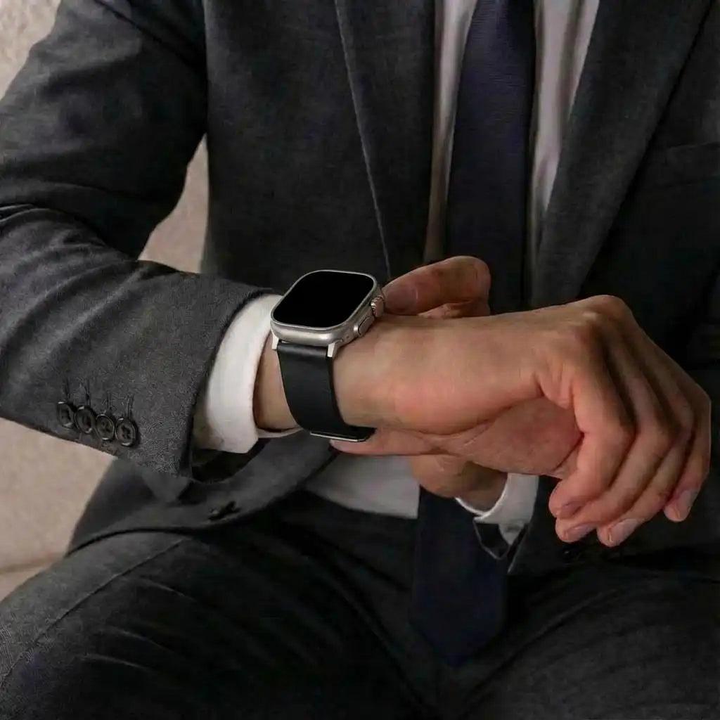 Nomad Modern Apple Watch Leather Strap (Black-Silver)