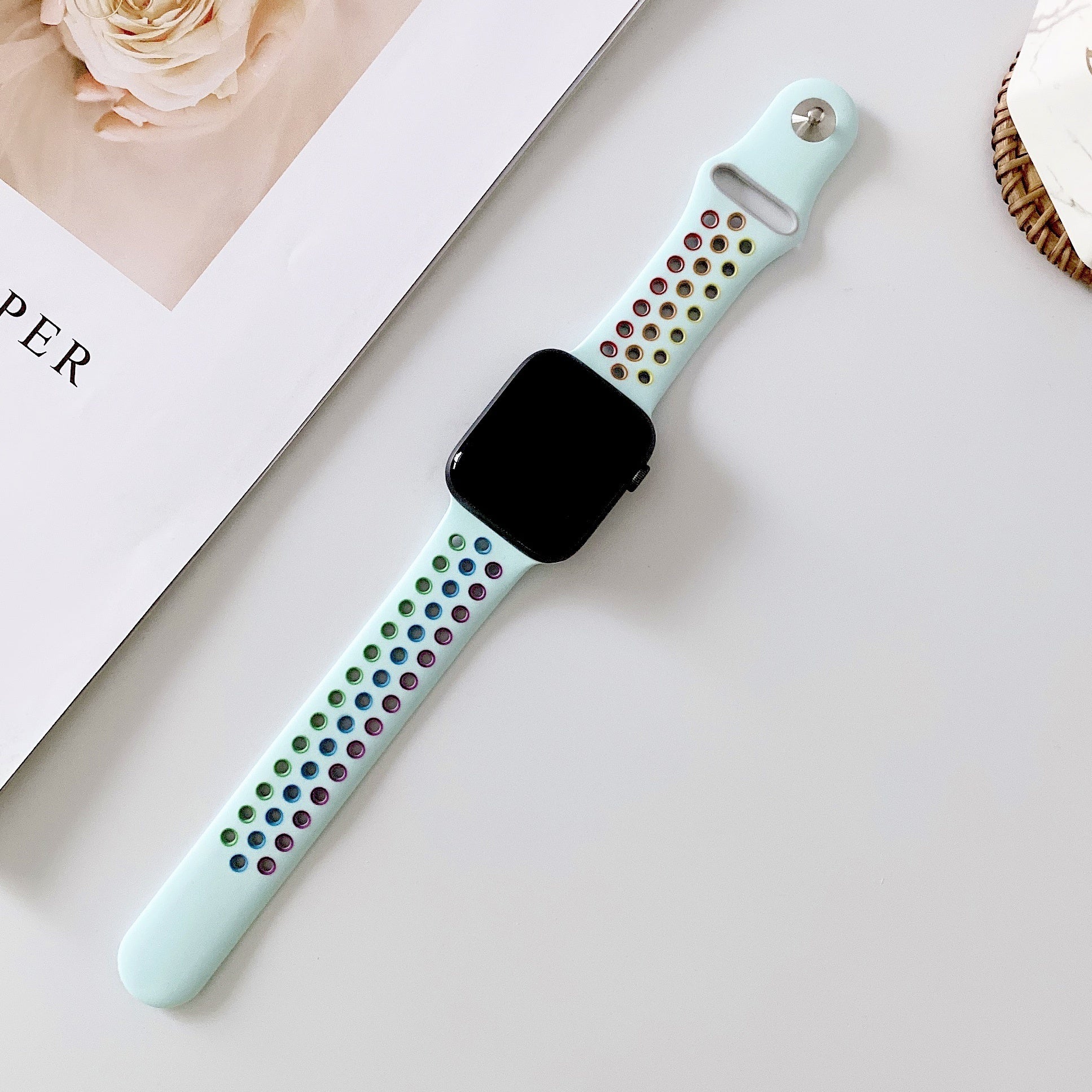 apple-watch-sportband-hellblau-bunt