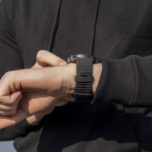 Bandz Garmin Quatix 5 / 6 / 7 Silicone Strap with Buckle (Black)