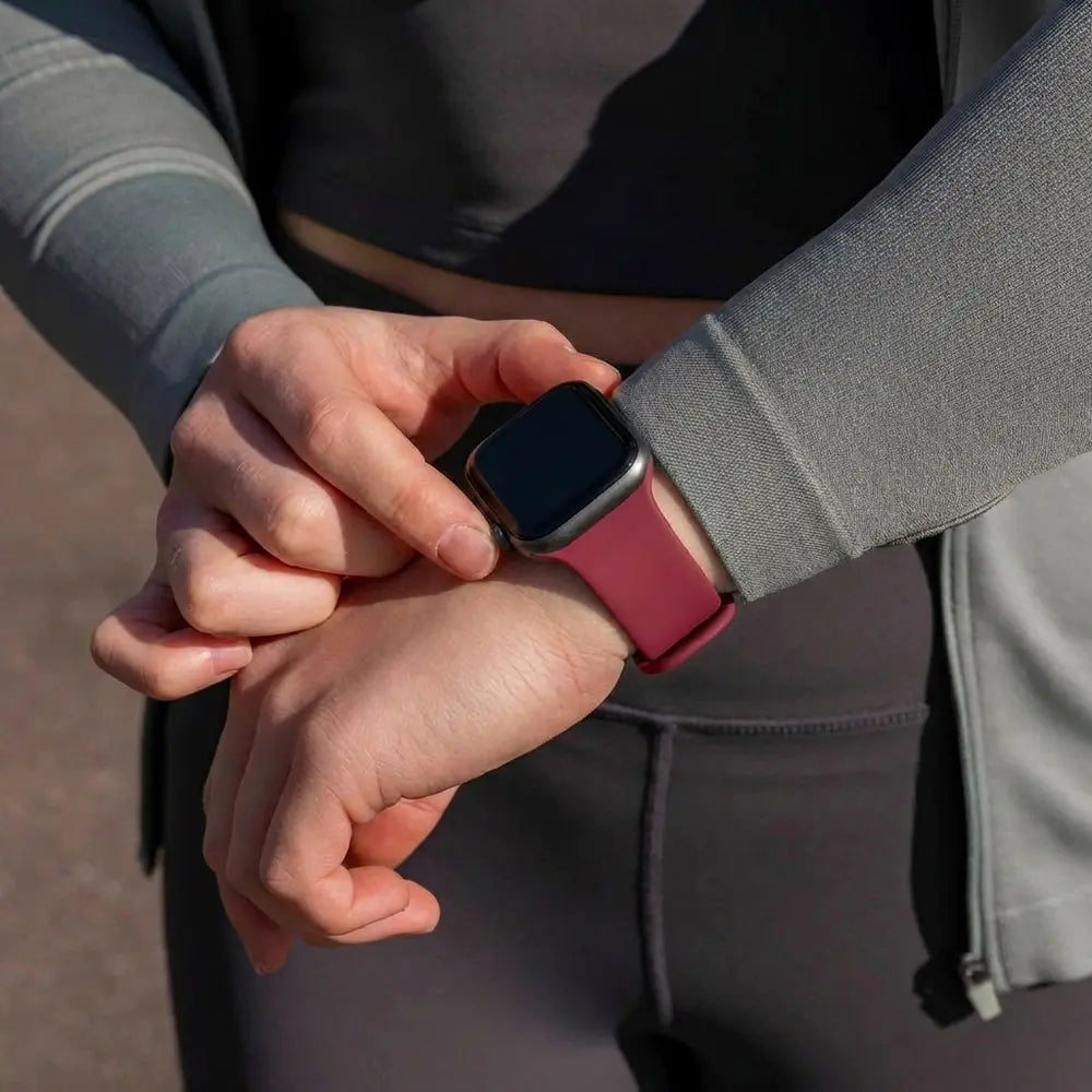 Apple Watch Silicone Strap Classic (Burgundy)