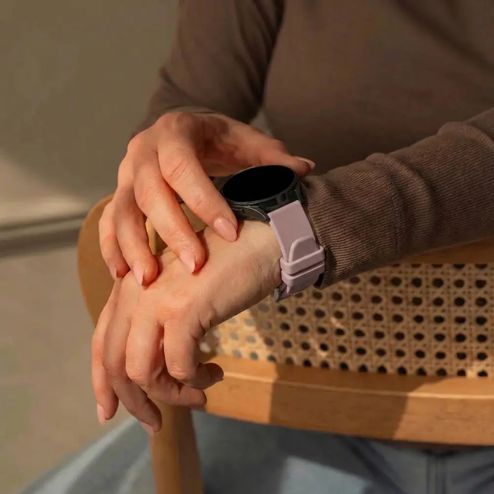 Bandz Garmin Forerunner 255s Silicone Strap 'Classic' (Lavender)