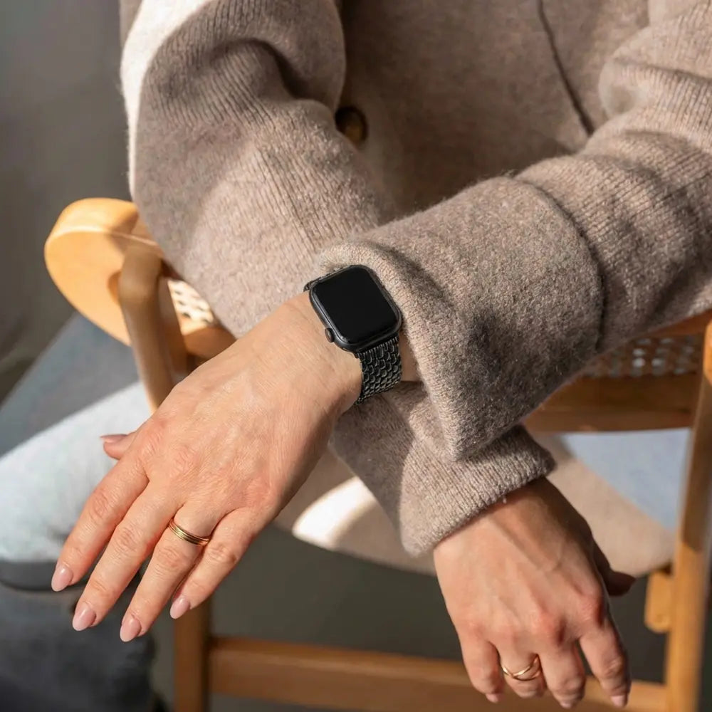 Bandz Apple Watch Steel Strap 'Dragon' (Black)