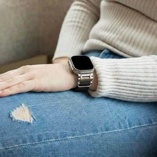 Bandz Apple Watch Ultra Nylon Armband 'Explorer' (Schwarz mit Titan)