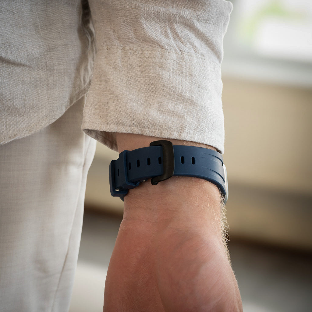 Bandz Correa silicona 'Luxe Liqiud' Apple Watch (azul con negro) 