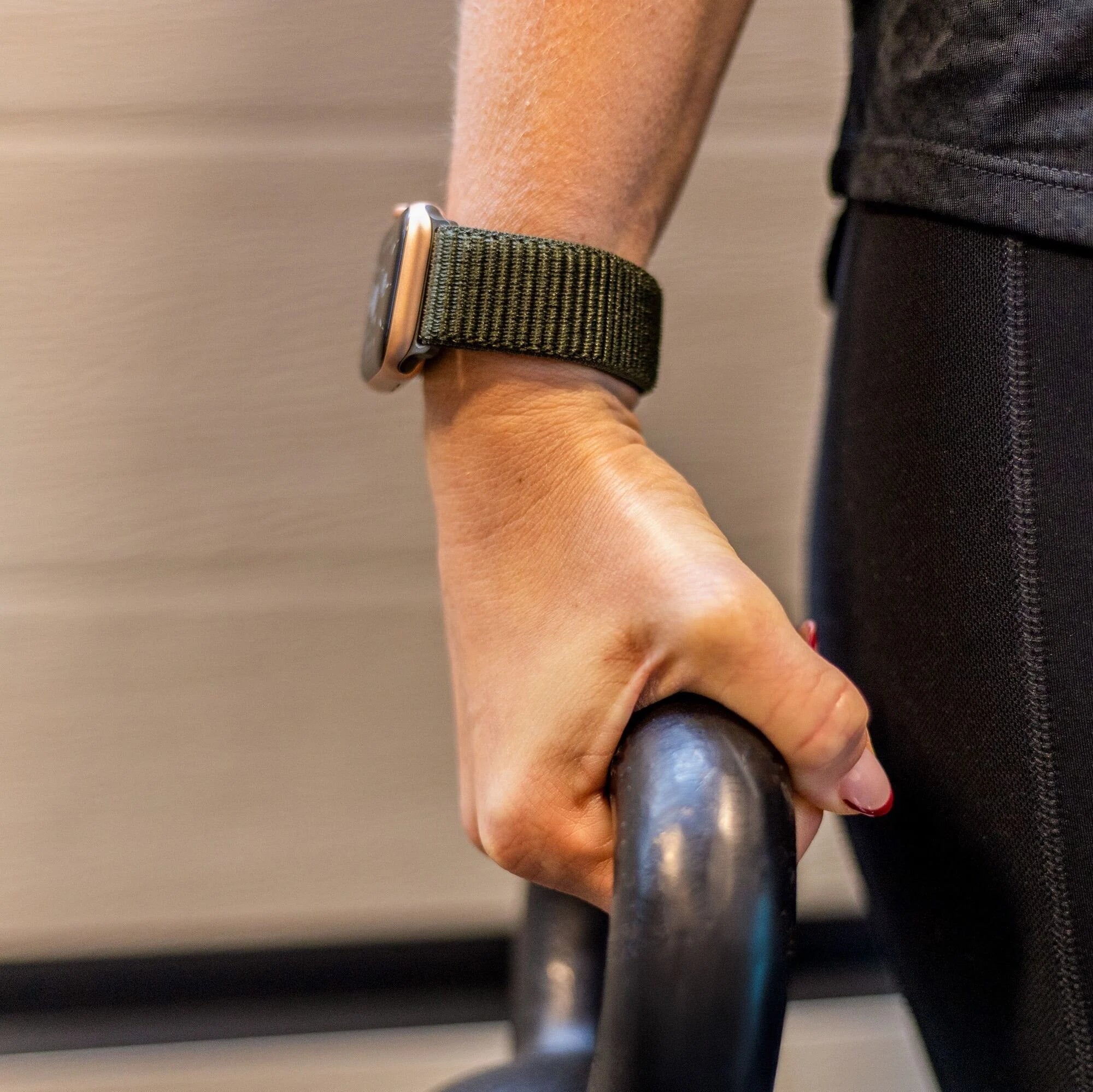 Apple Watch Nylon Loop Armband (Dunkelgrün)
