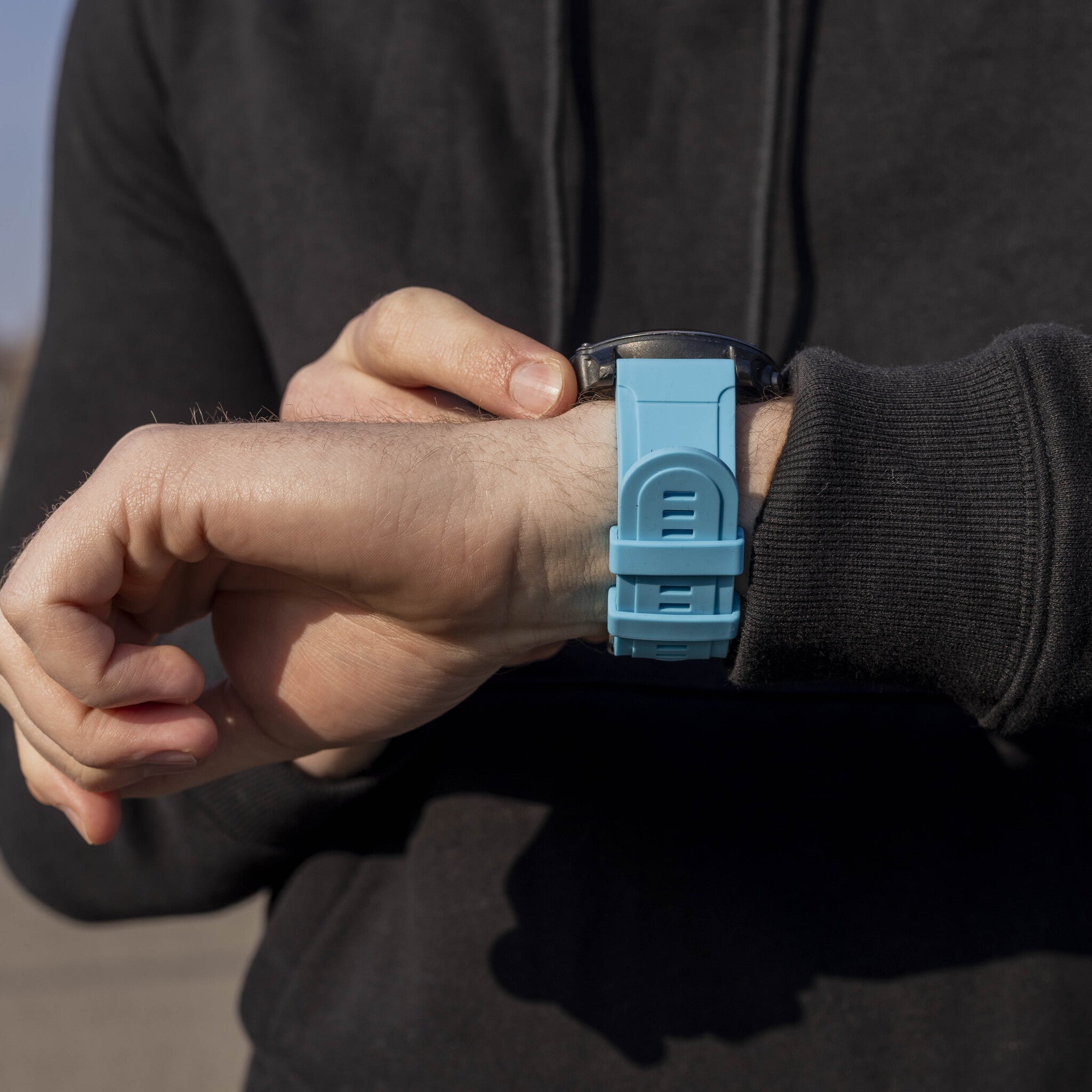 Garmin Fenix 7x Glänzendes Silikonarmband (Hell Blau)