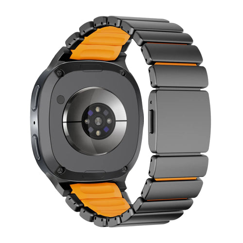 Bandz Samsung Galaxy Watch 8 Classic titanium band 'Hybrid' (zwart/oranje)