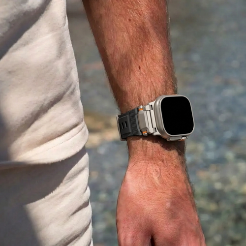 Apple Watch 'Adventurer' siliconen band (zwart met titanium)