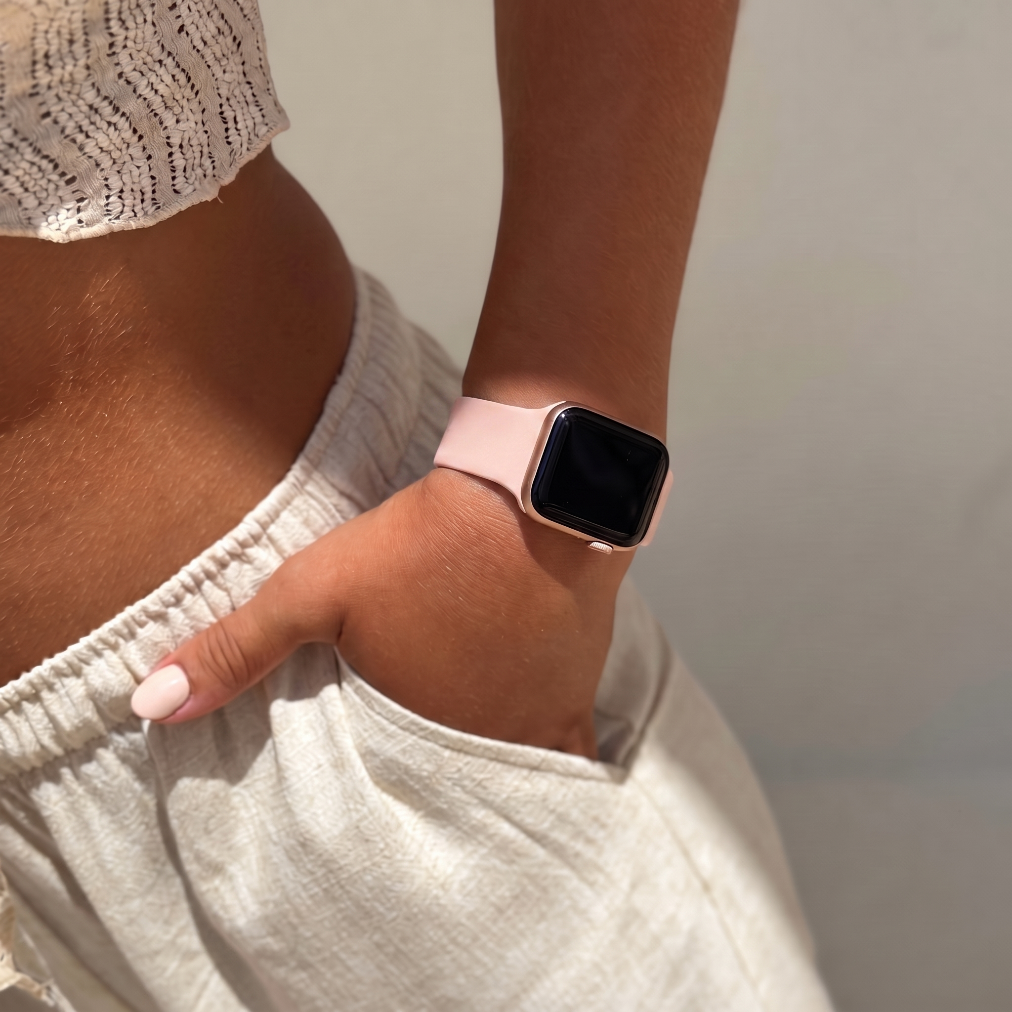 xoxo Wildhearts Apple Watch Silikonarmband (Hellrosa)