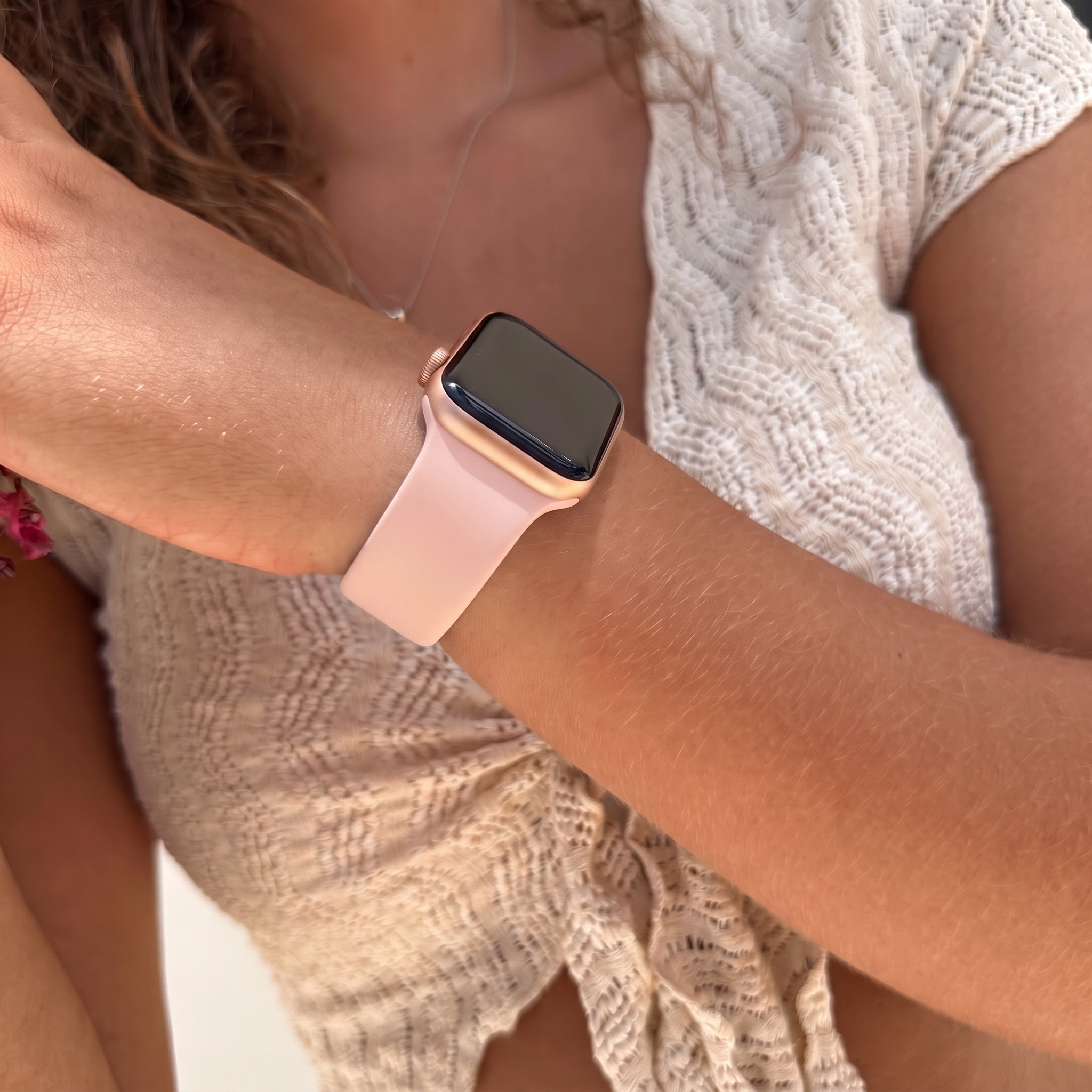xoxo Wildhearts Apple Watch Silikonarmband (Hellrosa)