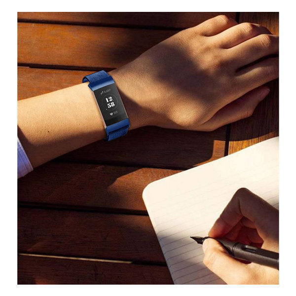 milanese-armband-fitbit-charge-4-blau