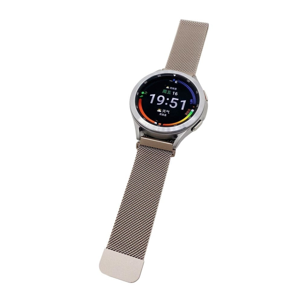Garmin Vivoactive 4s Milanese band (sterrenlicht)