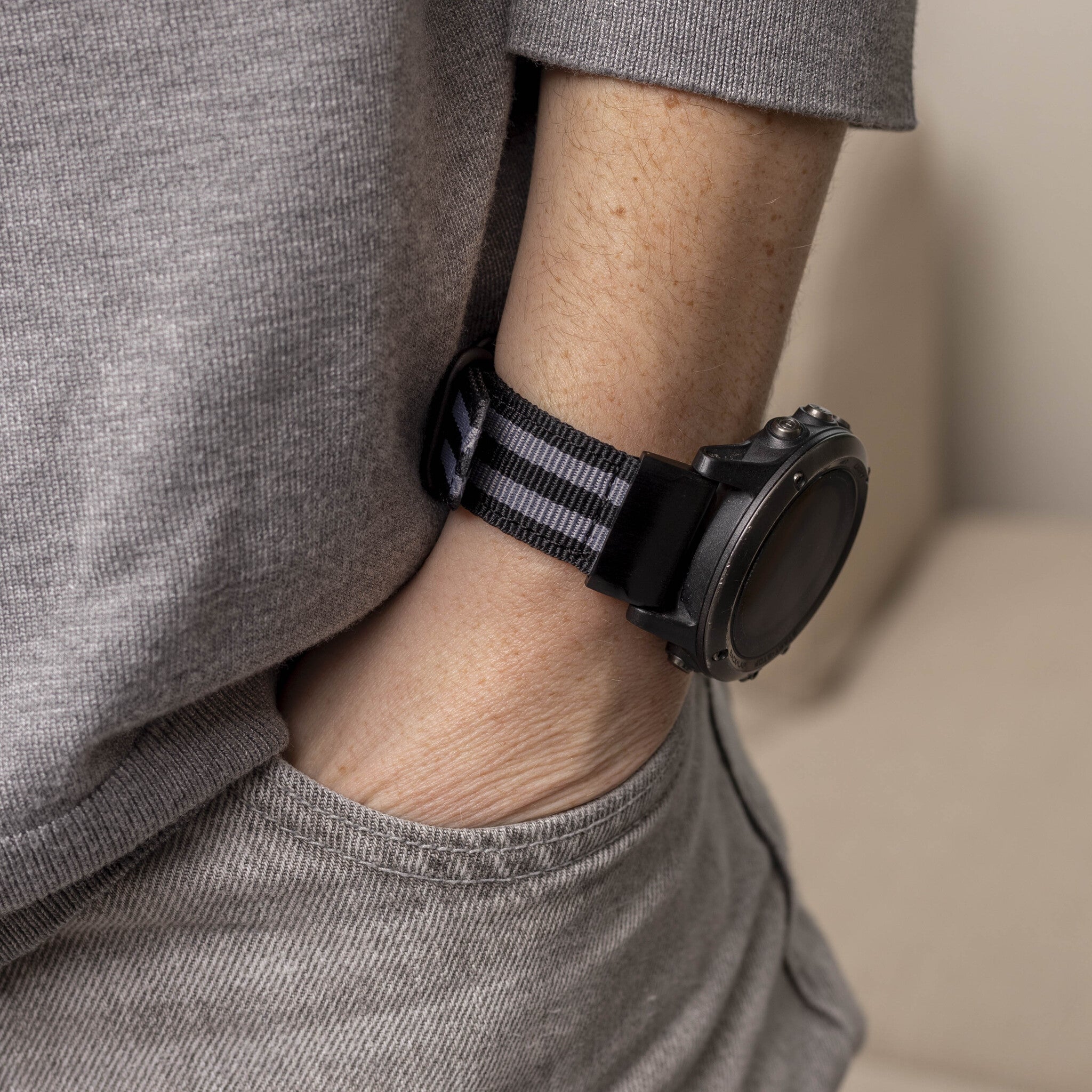 Garmin Fenix 5x/6x Nylonarmband mit Schnallenverschluss (Schwarz/Grau)