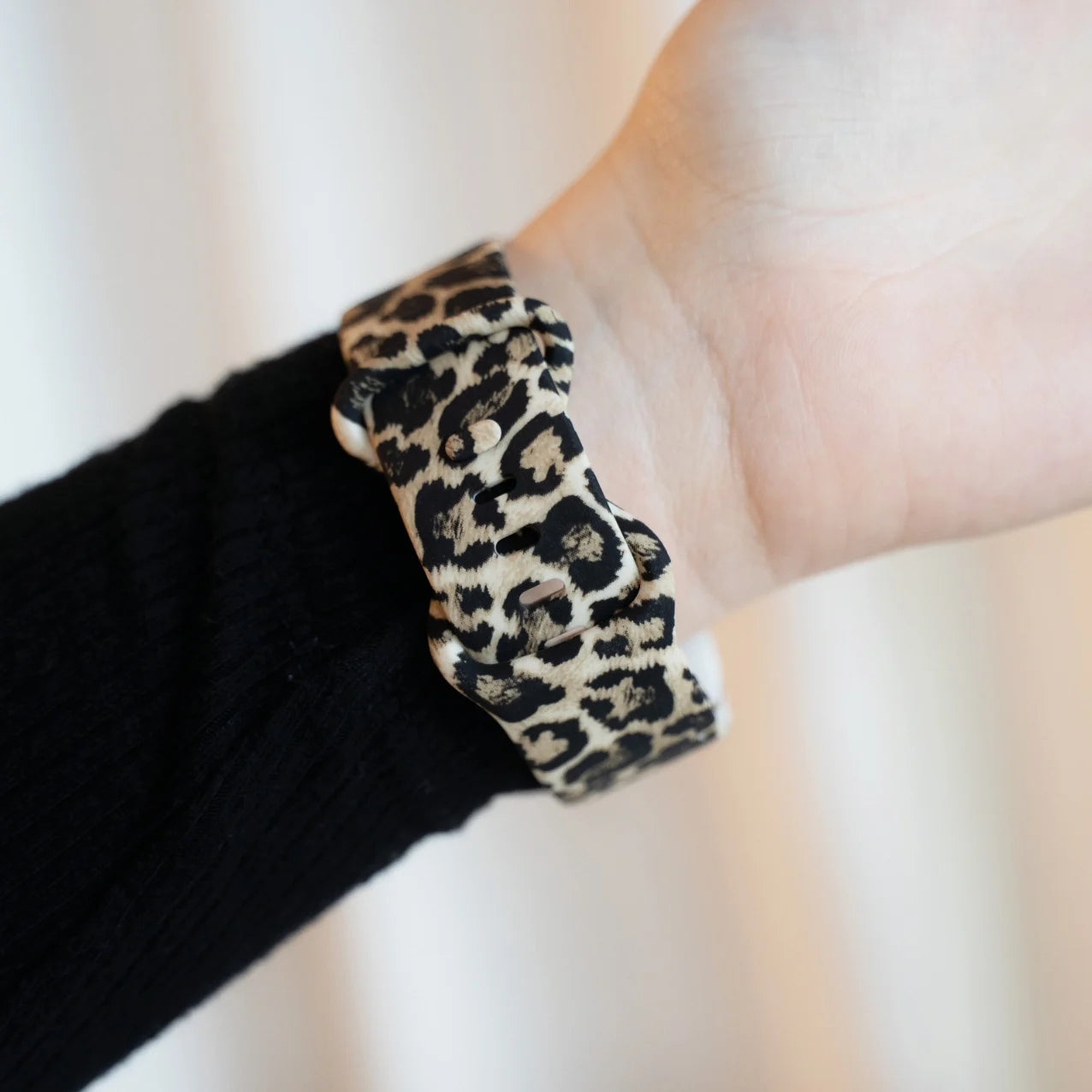 Lucky Leopard Fitbit Charge 5 Band