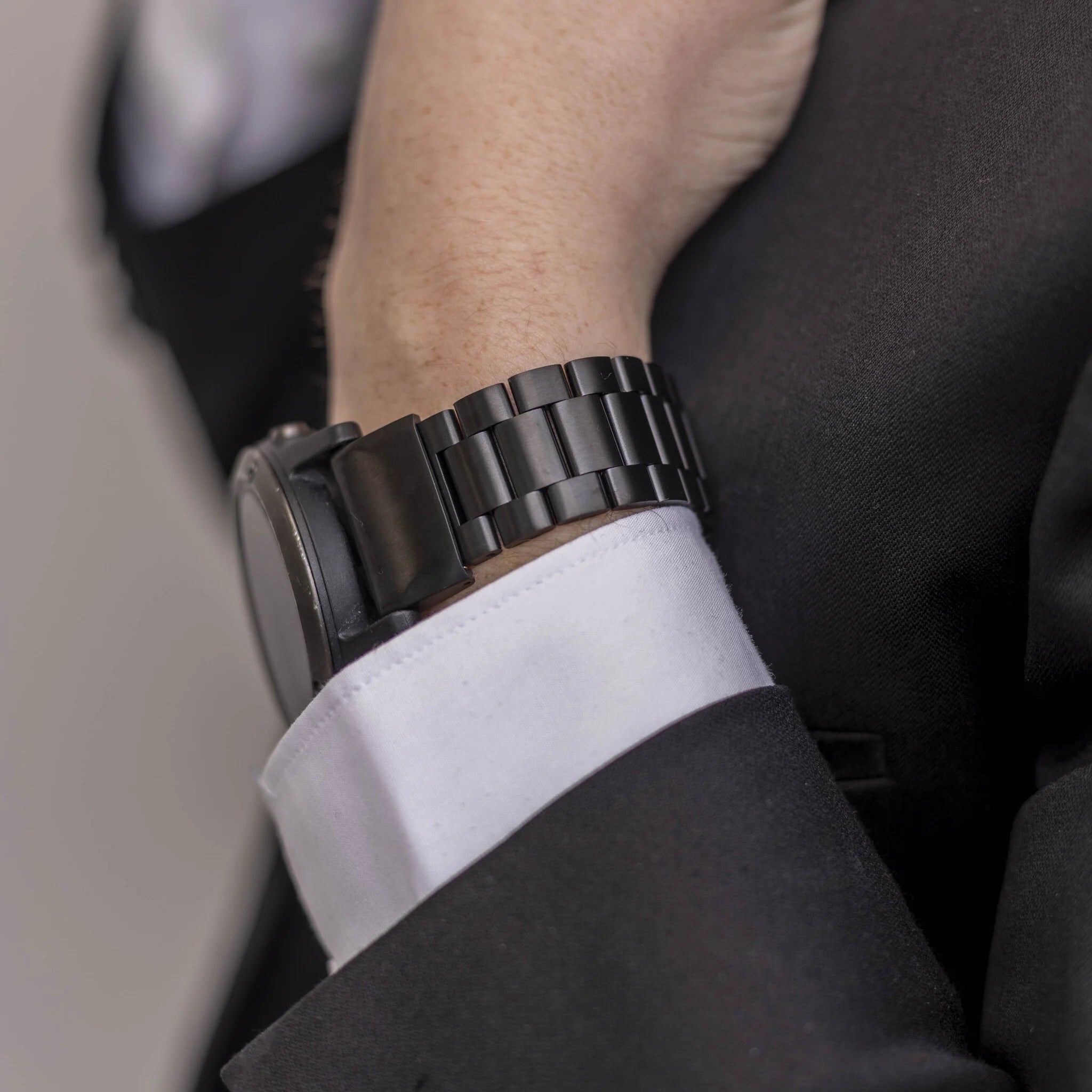 Garmin Instinct Stahlarmband (Schwarz)