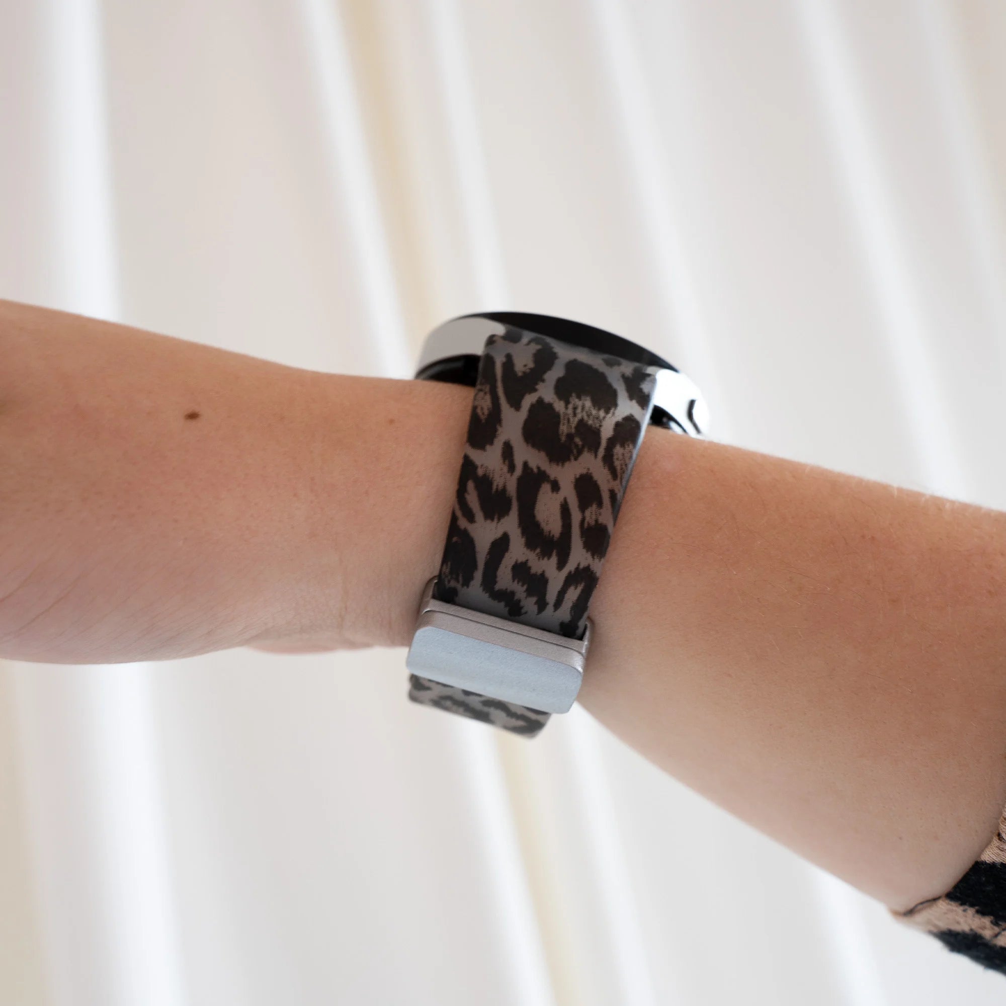 Clear Leopard Samsung Galaxy Watch 5 40mm magnetisches armband
