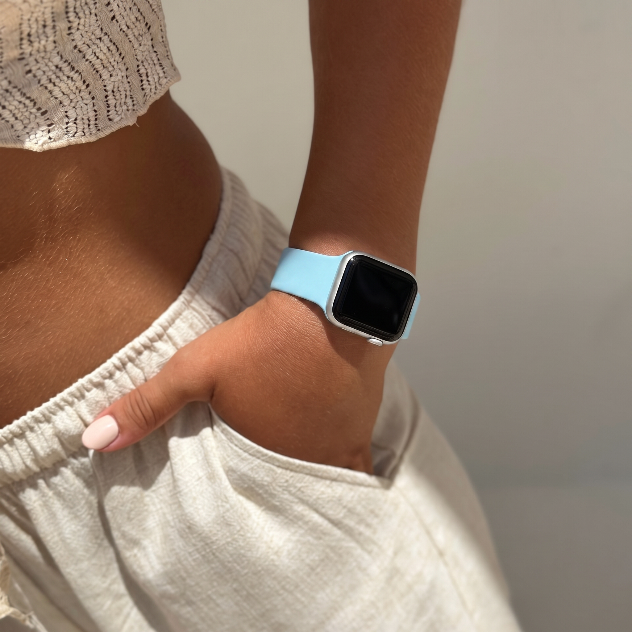 xoxo Wildhearts Apple Watch Silikonarmband (Hellblau)