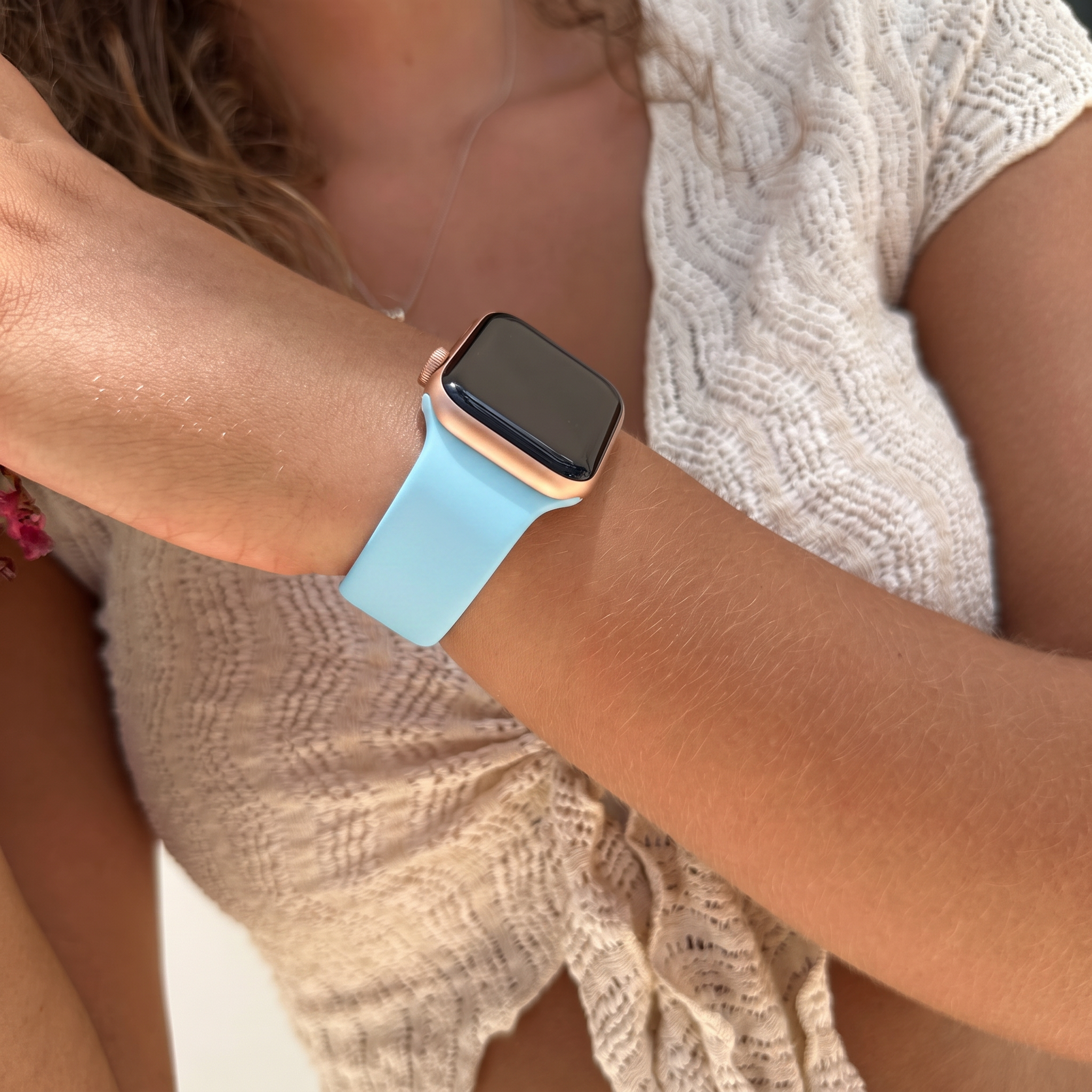 xoxo Wildhearts Apple Watch Silikonarmband (Hellblau)
