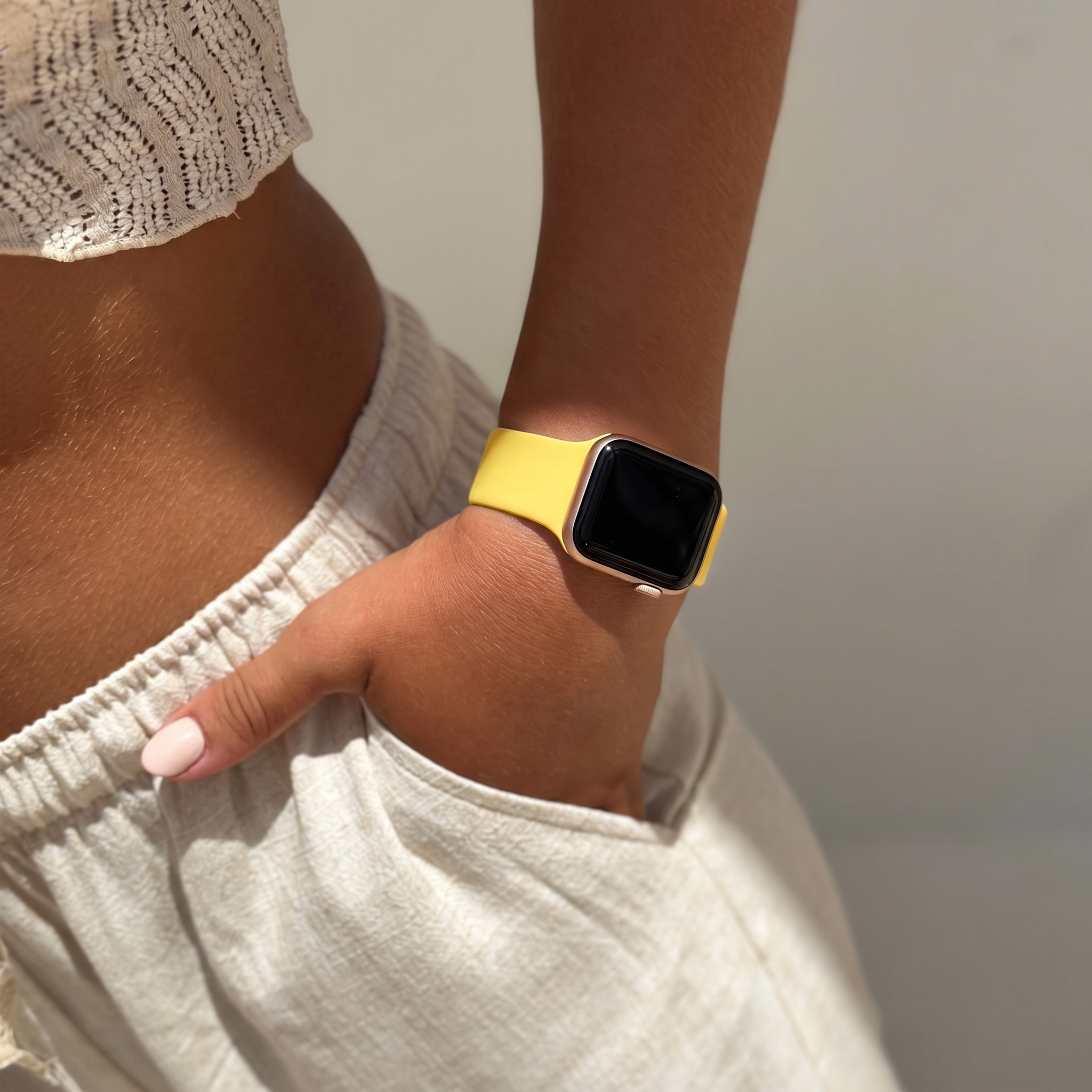 xoxo Wildhearts Apple Watch Silikonarmband (Gelb)