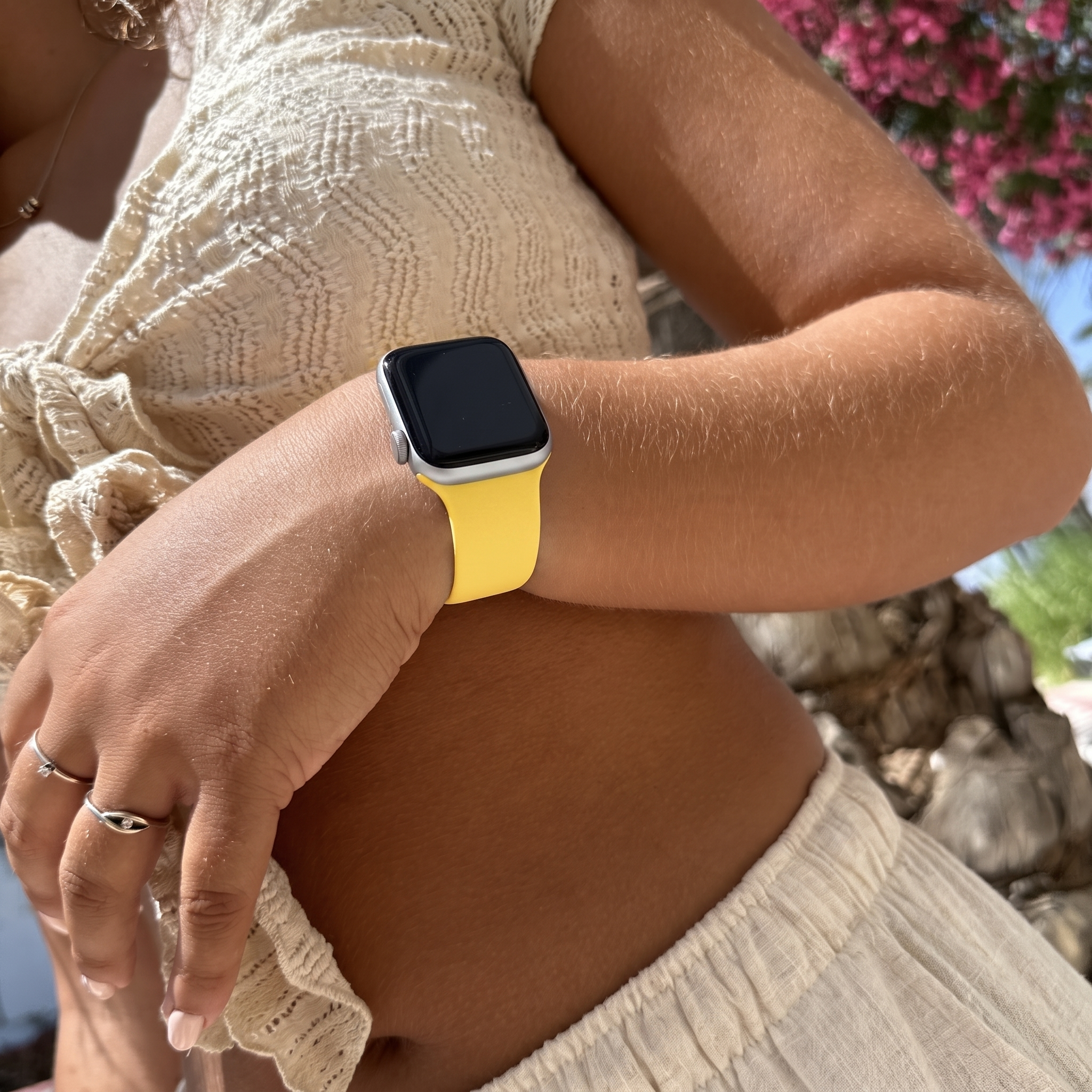 xoxo Wildhearts Apple Watch Silikonarmband (Gelb)