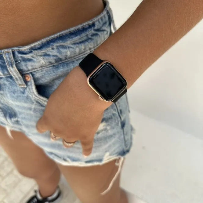 xoxo Wildhearts Apple Watch Silicone Strap (Black)